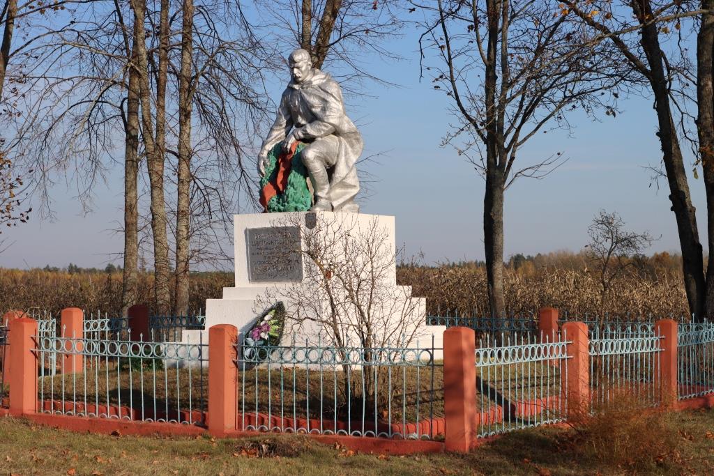 Захоронение жертв войн в д. Буда Казимировская