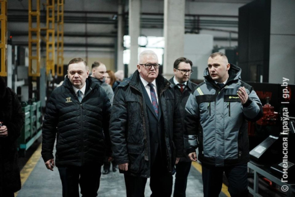 Перспективы на пятилетку. Председатель ЦИК Беларуси Игорь Карпенко посетил холдинг «Гомсельмаш»