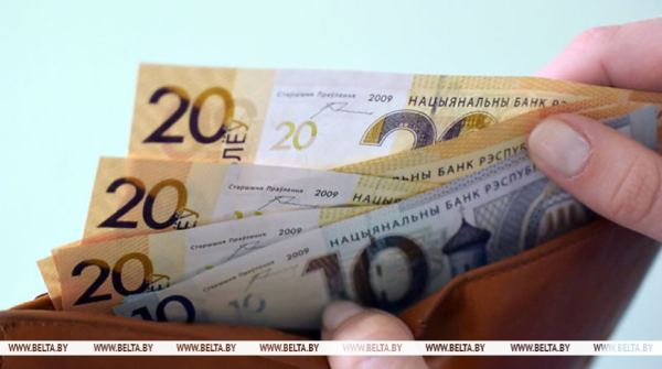 У Беларусі з 1 жніўня вырастуць памеры дзяржаўных дапамог сем'ям, якія выхоўваюць дзяцей
